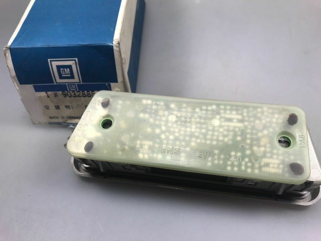 Original Gm Opel Astra F Innenraumleuchte mit Sensor *NEU 1238981