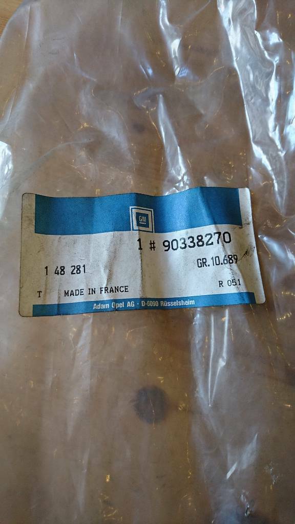 Opel Omega A Gummidichtung Fenster hinten rechts neu original GM
