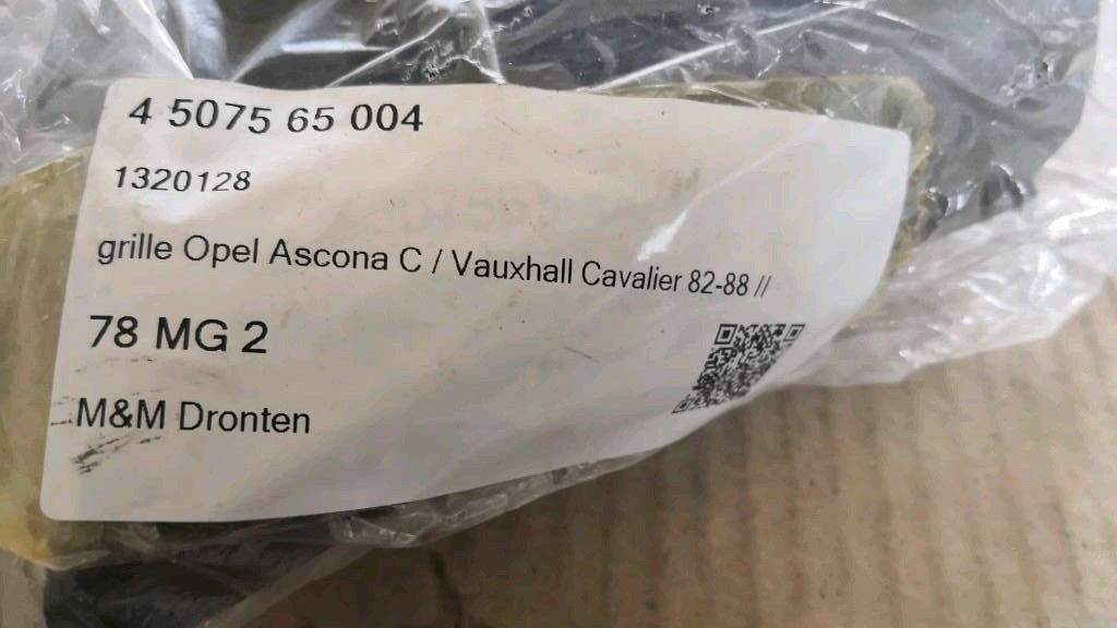 Opel Ascona C Kühlergrill Braun neu original GM