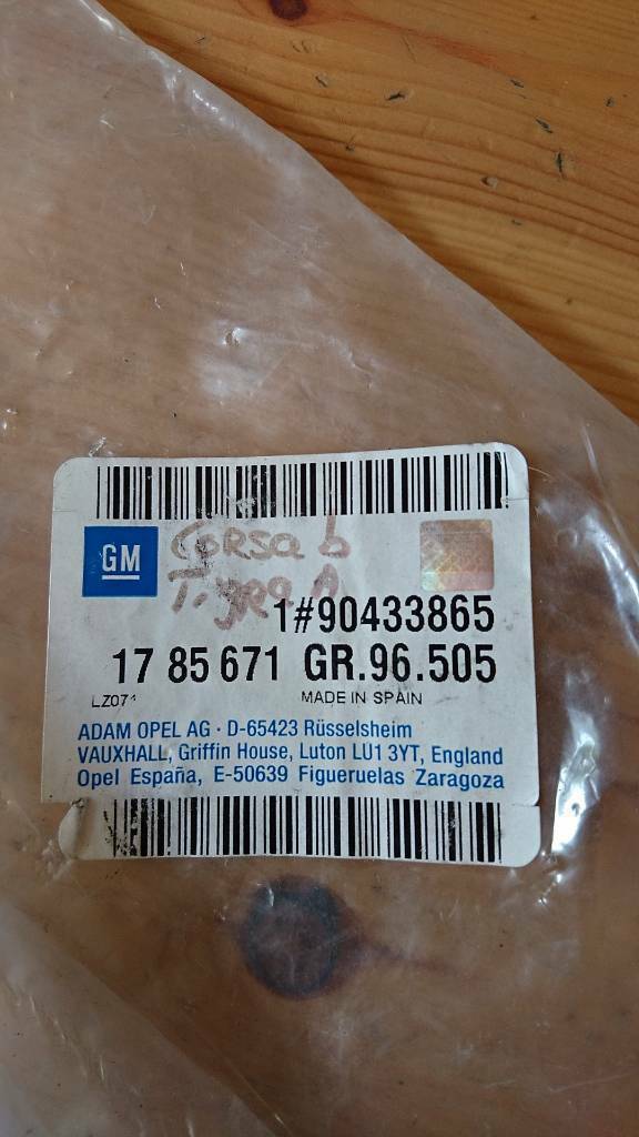 Corsa B Tigra A Boxengitter Lautsprecher Abdeckung Neu GM