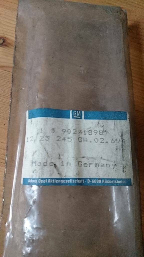 Omega A Lampenträger Rückleuchte rechts Neu Original GM