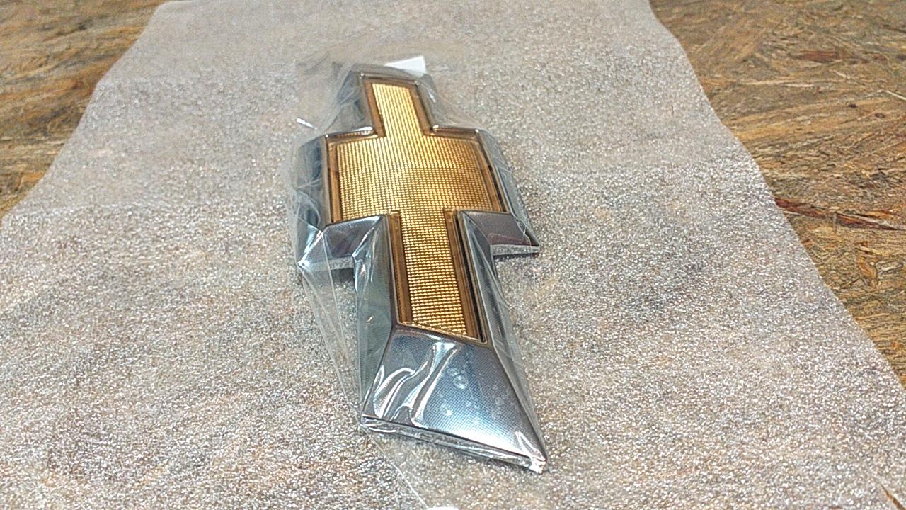 Chevrolet Emblem "Firmzeichen" original GM NEU