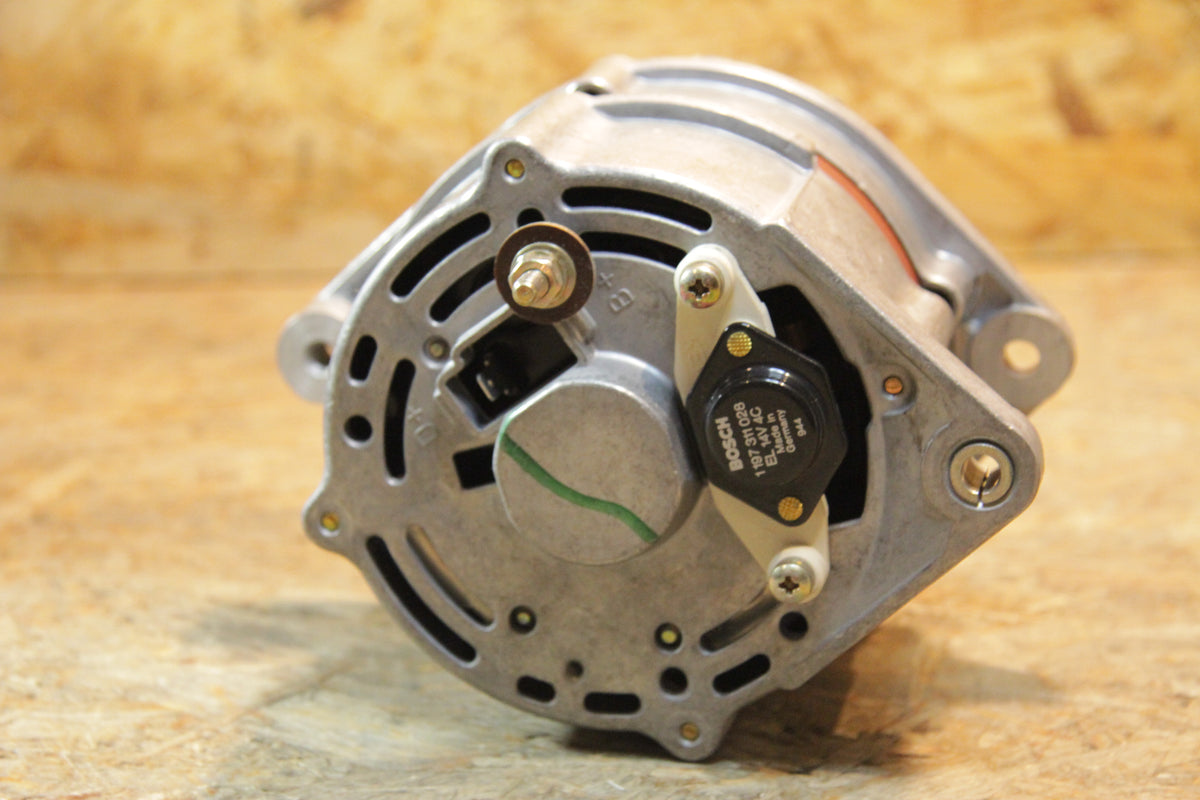 Original GM Opel Lichtmaschine 12V 55AH (AT-Teil) Bosch Nr, 0 120 489 421, Altteil brauch nicht zurück) 9119713 Kadett E