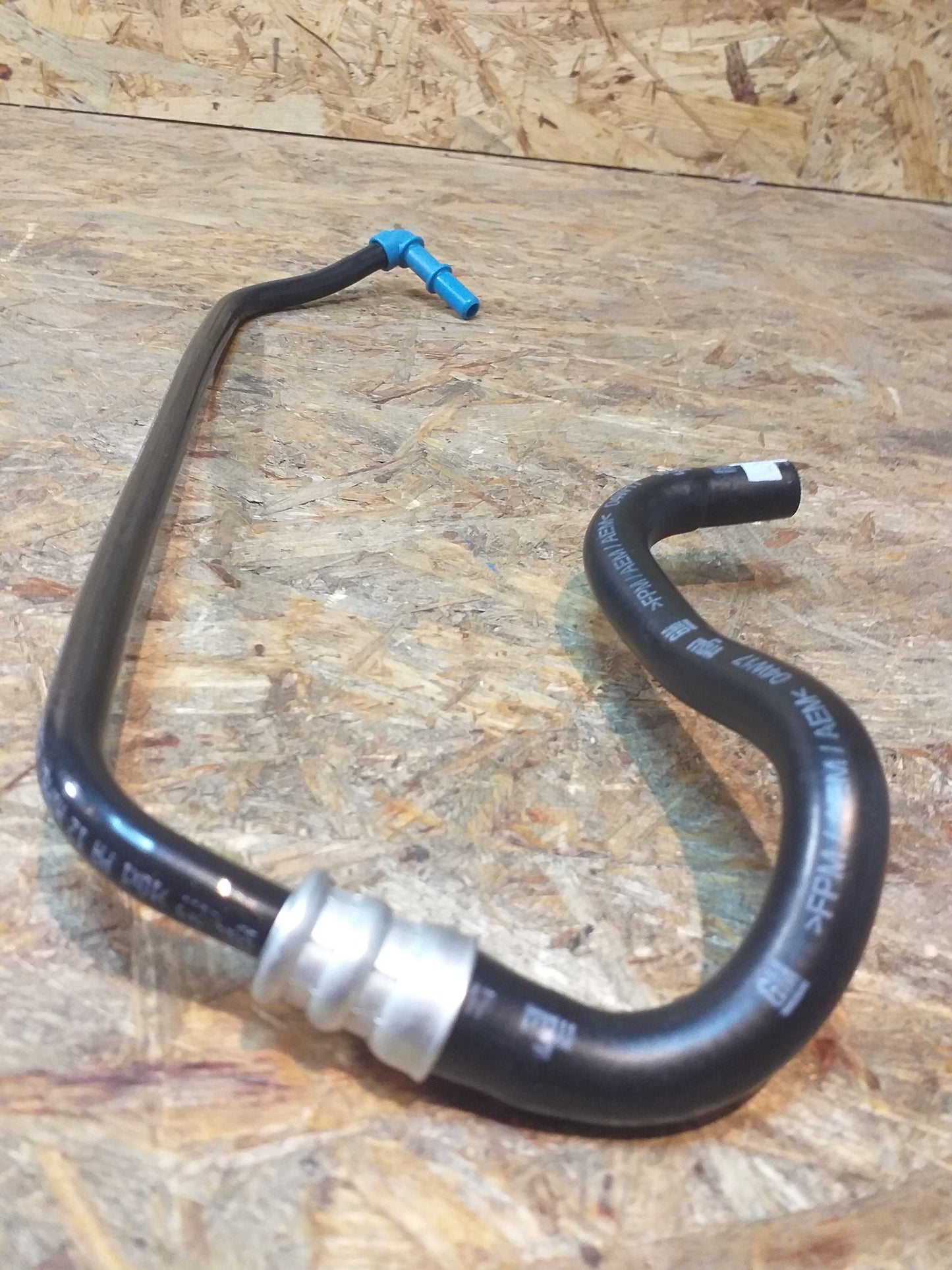 Vectra C Kraftstoffleitung Vorlauf original GM Opel NEU
