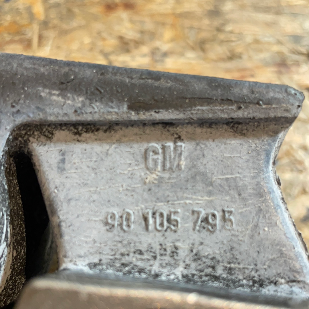 Original GM Opel Kadett D Motorlager Dämpfungsblock vorne links Neu