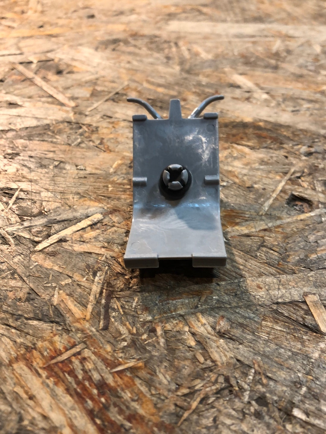 Original GM Opel Sintra Clip Zierleiste unten Heckklappe grau Neu