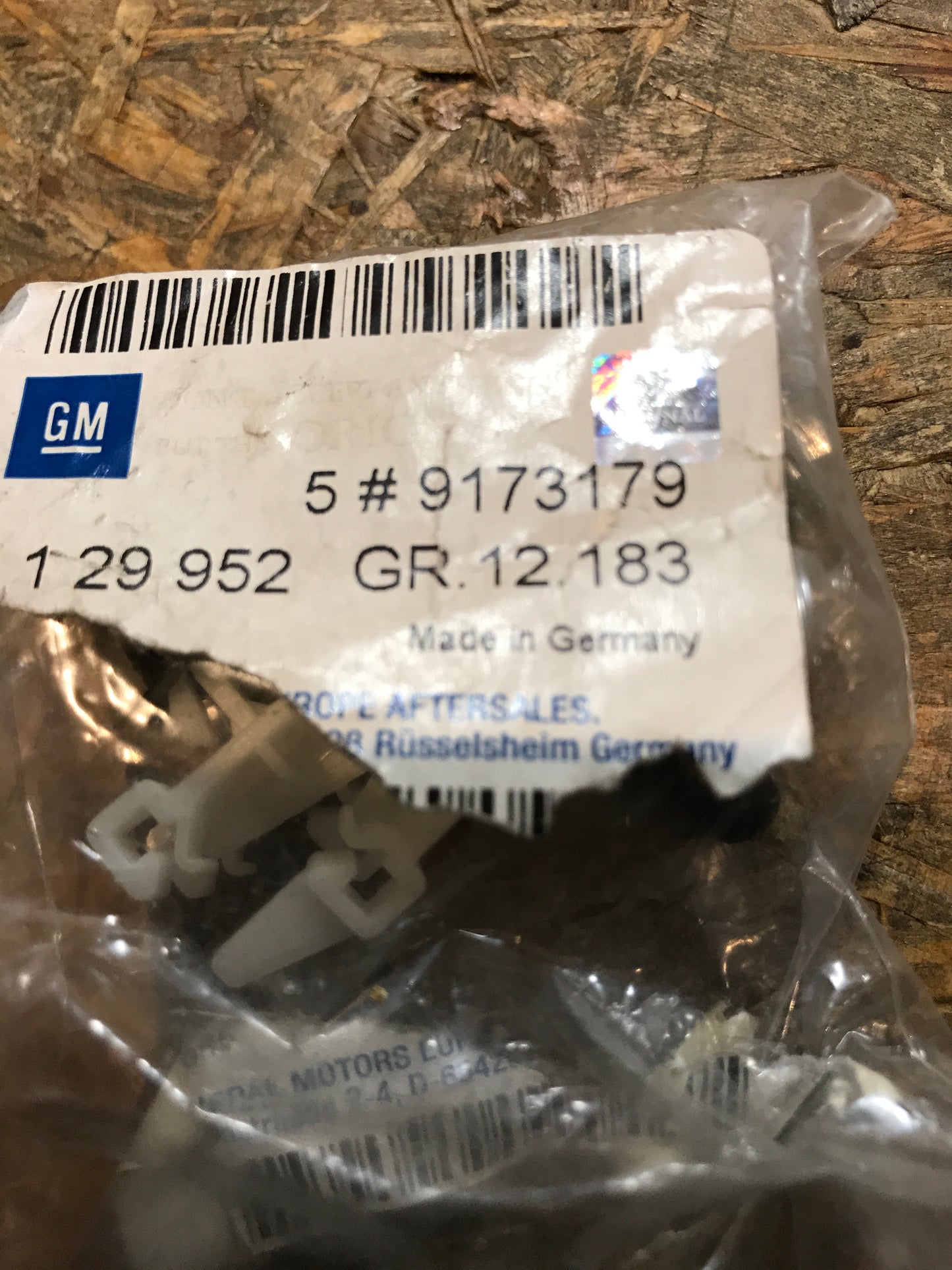 Original Opel Omega B Halter / Clip Klammer Zierleiste an Hecklappe NEU