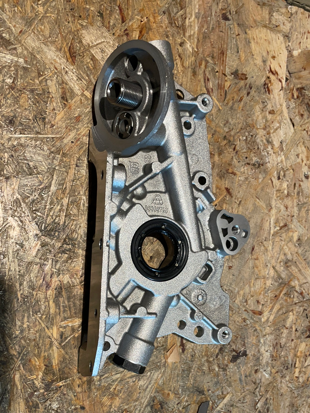 Original GM Opel Astra F Calibra Frontera A Kadett E GSI Ölpumpe Neu