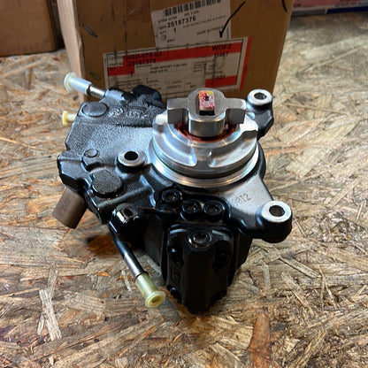 Original GM Chevrolet Einspritzpumpe Hochdruckkraftstoffpumpe Captiva 2.2D 4WD Opel NEU