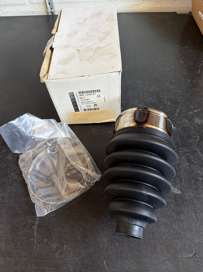 Original GM Opel Astra J Antriebswellen Gelenk NEU