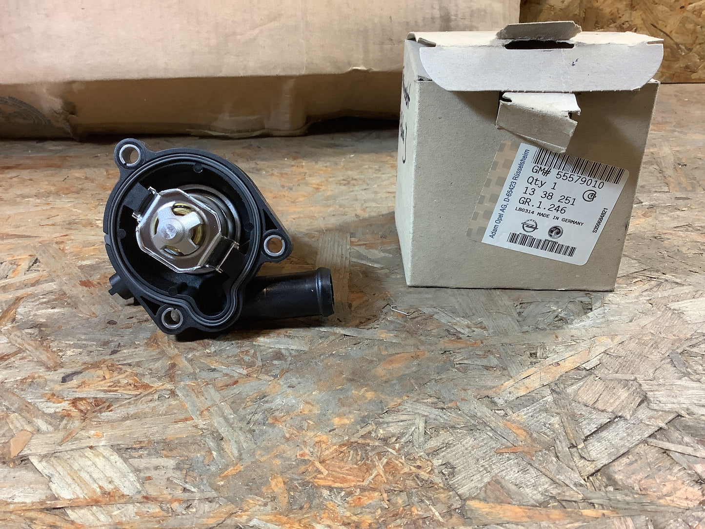 Opel Astra J Thermostat Original GM NEU