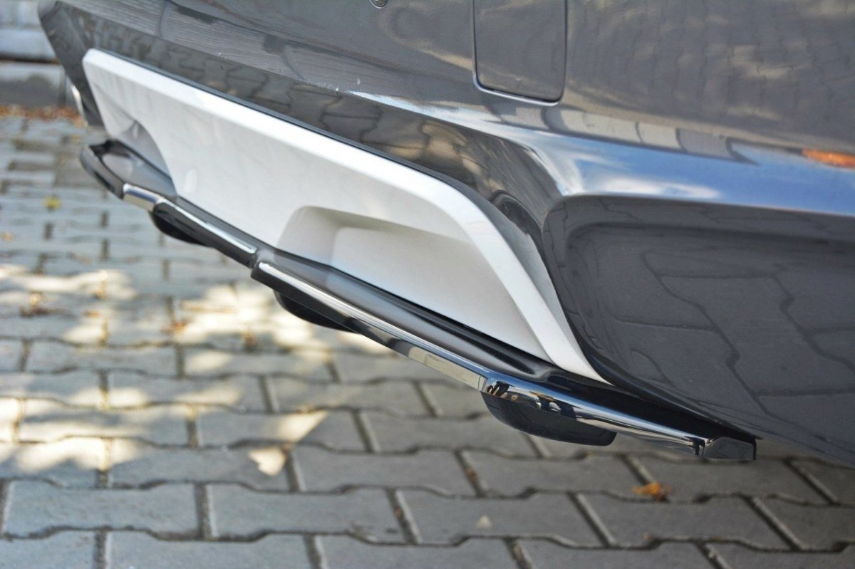 Maxton Mittlerer Diffusor Heck Ansatz für BMW X4 M Paket DTM LOOK schwarz Hochglanz