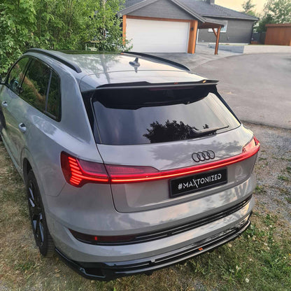 Maxton Mittlerer Diffusor Heck Ansatz DTM Look für Audi e-Tron S-Line schwarz Hochglanz