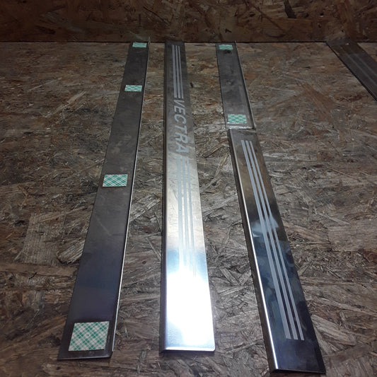 Vectra Bj 88-95 65cmx4cm & 33cmx4cm Zierleistensatz Chrom original IVOL NEU