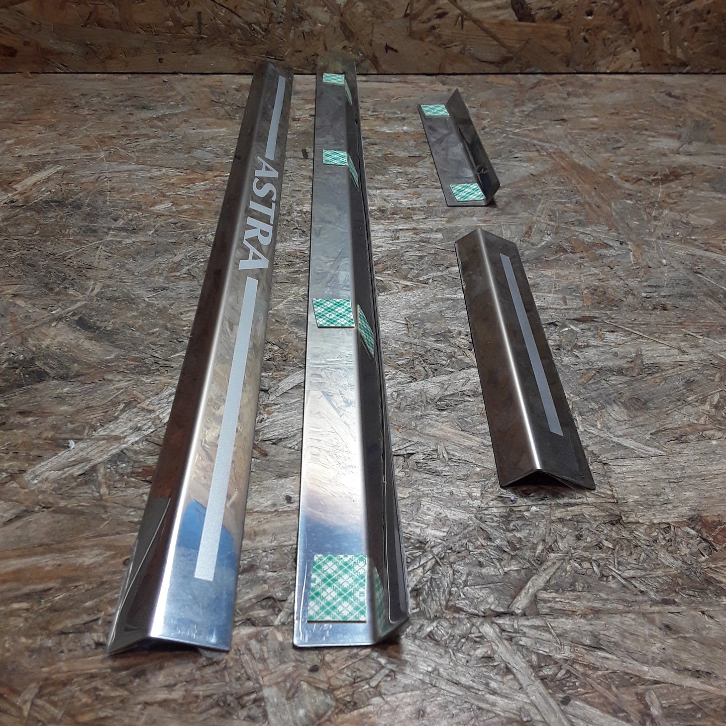 Astra Bj 91-98 Zierleistensatz Chrom original IVOL NEU