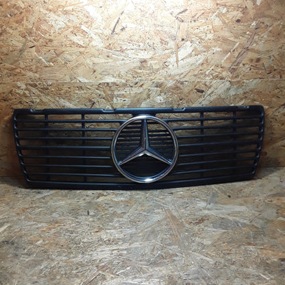 Mercedes C-Klasse Bj 93-01 Kühlergrill mit Emblem NEU