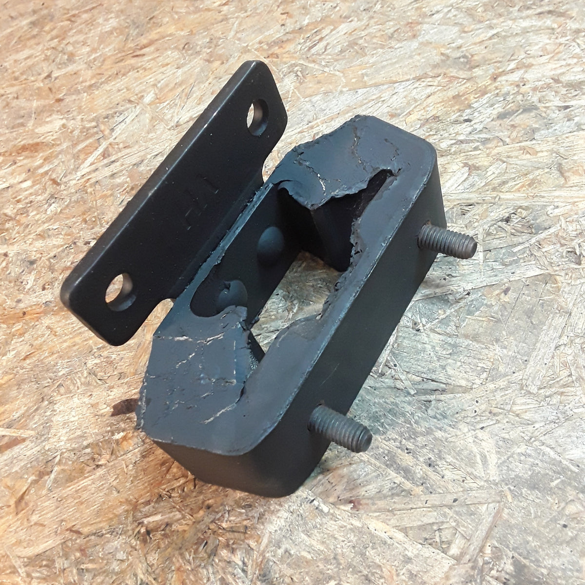 Ascona Manta B Getriebe Dämpfungsblock 4-Gang Schaltgetriebe original GM Opel NEU