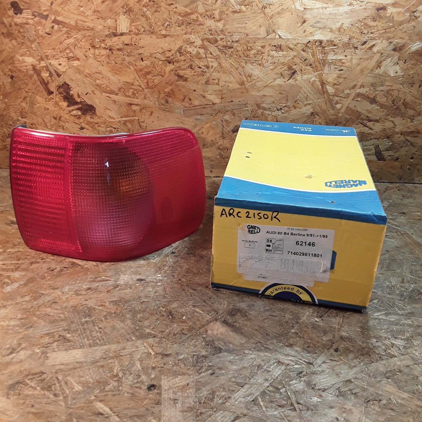 Audi 80 B4 Berlina Bj 9.91-1.95 Rückleuchte original MagnetiMarelli NEU