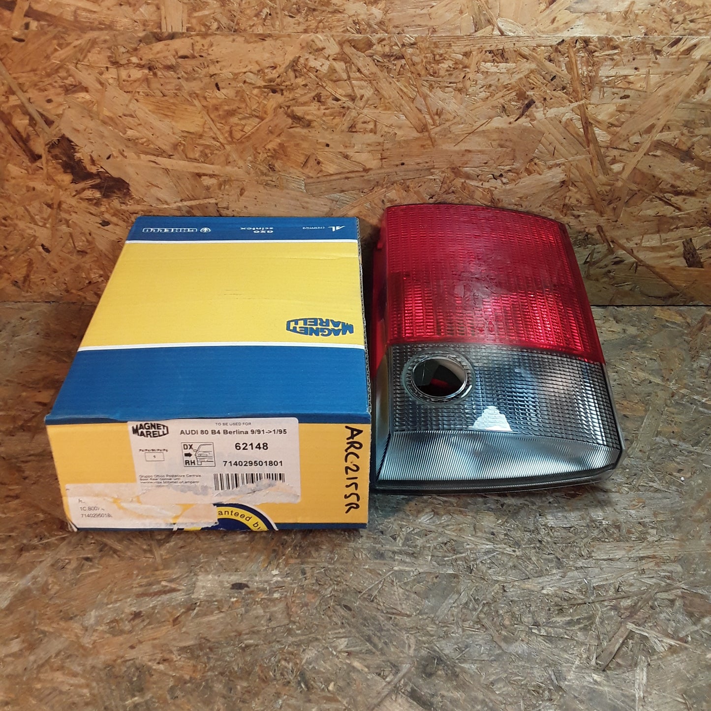 Audi 80 B4 Berlina Bj 09.91-01.95 Rückleuchte rechts original MagnetiMarelli NEU