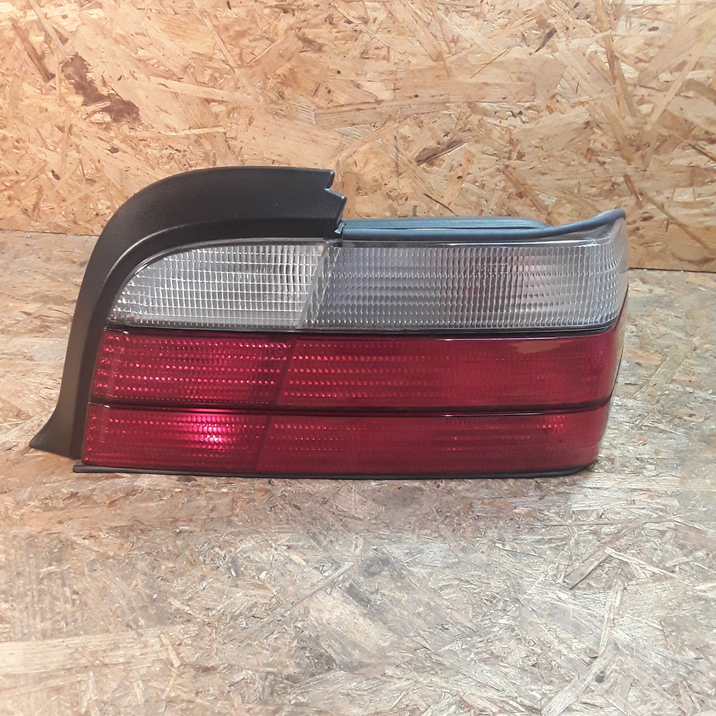 BMW E36 Coupe Bj 91-98 Rückleuchte rechts NEU