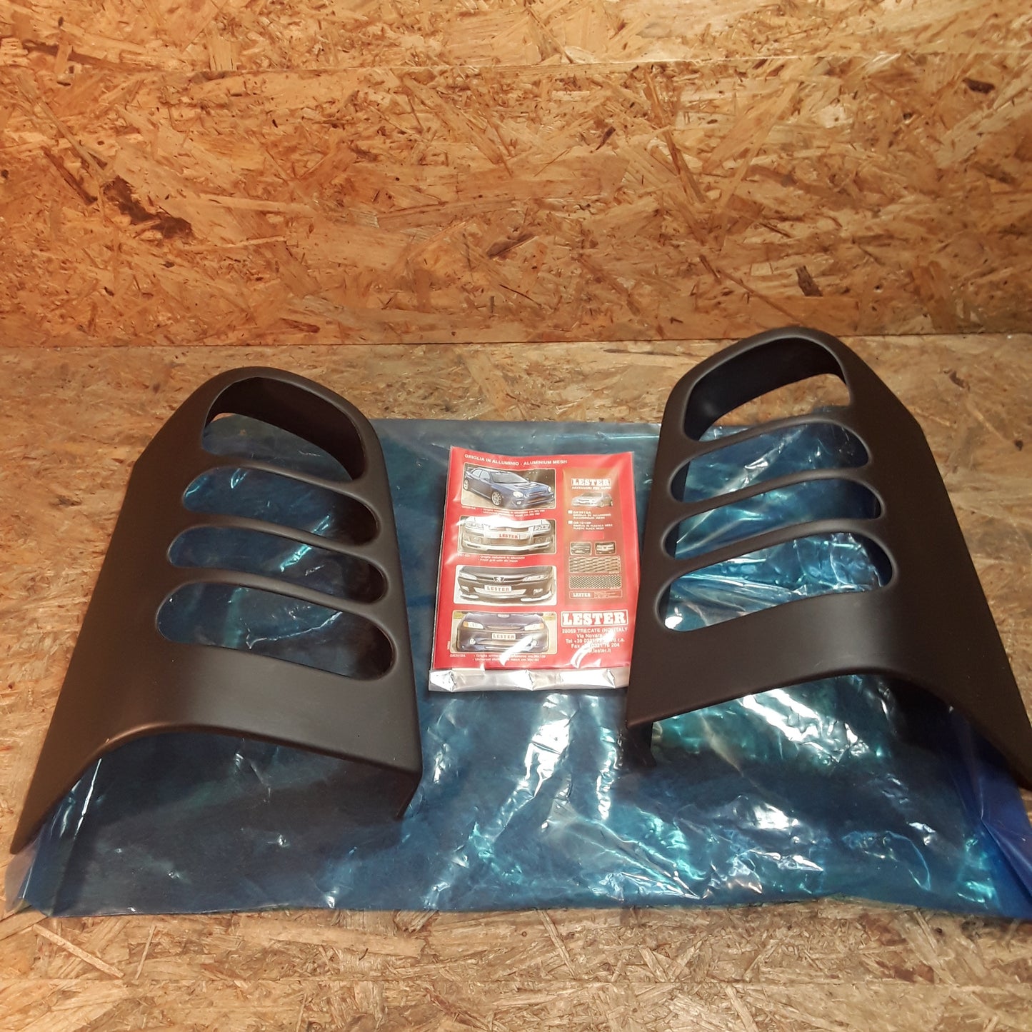 Mercedes Vito Satz Abdeckung Heckleuchten original LESTER NEU