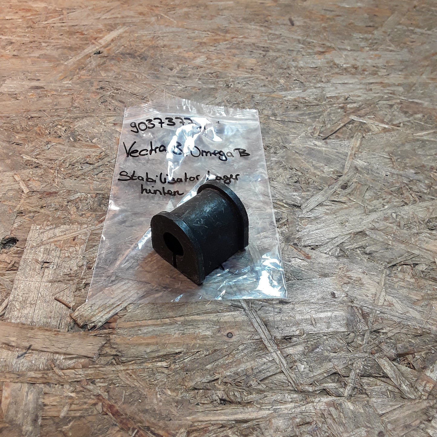 Vectra B Omega B Stabilisator Lager hinten original GM Opel NEU