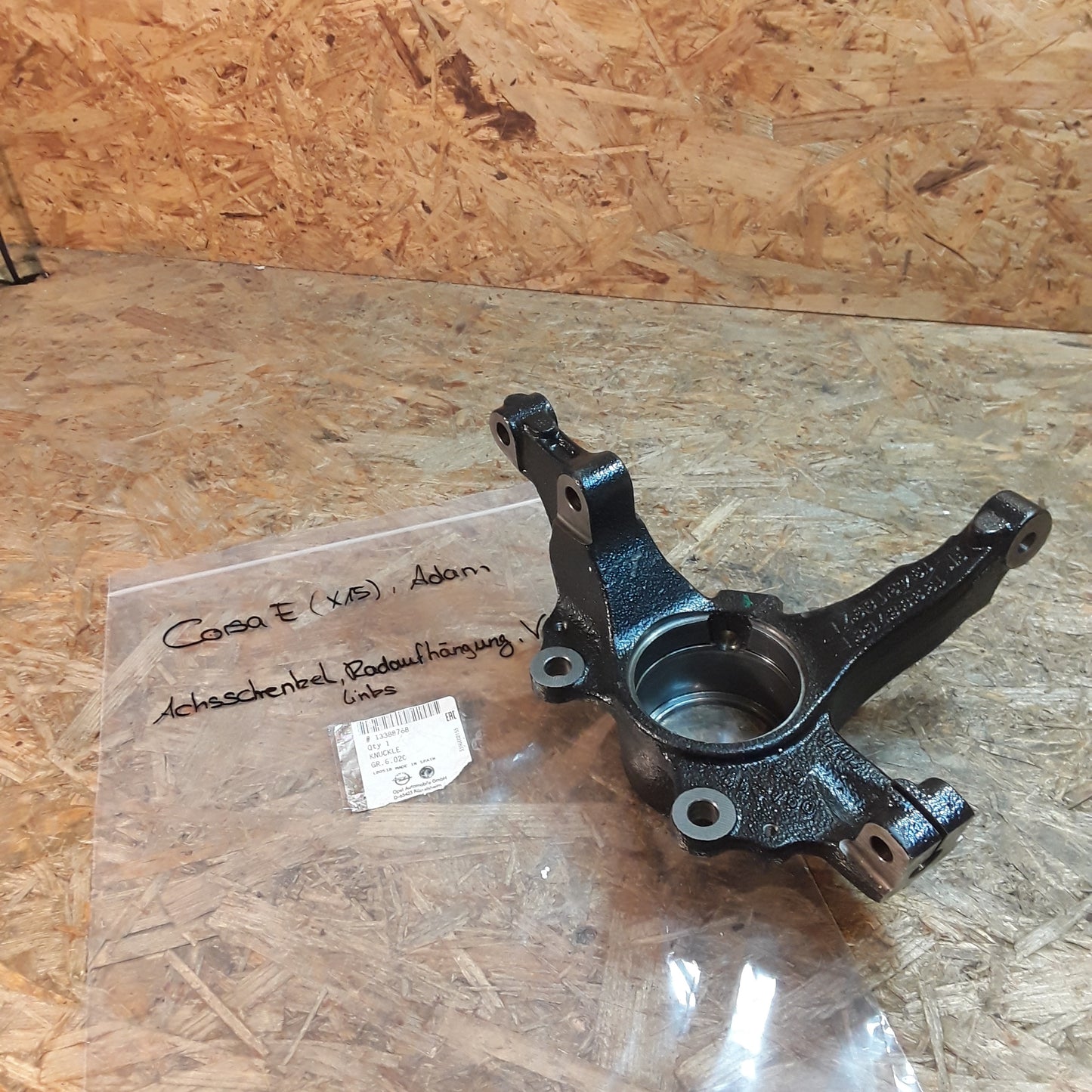 Corsa E (X15) Adam Achsschenkel Radaufhängung Vorderachse rechts original GM Opel NEU