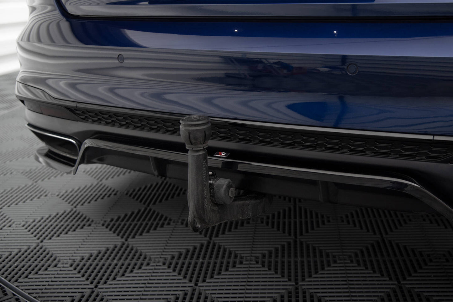 Maxton Mittlerer Diffusor Heck Ansatz DTM Look für V.2 Audi A4 S-Line B9 Facelift schwarz Hochglanz