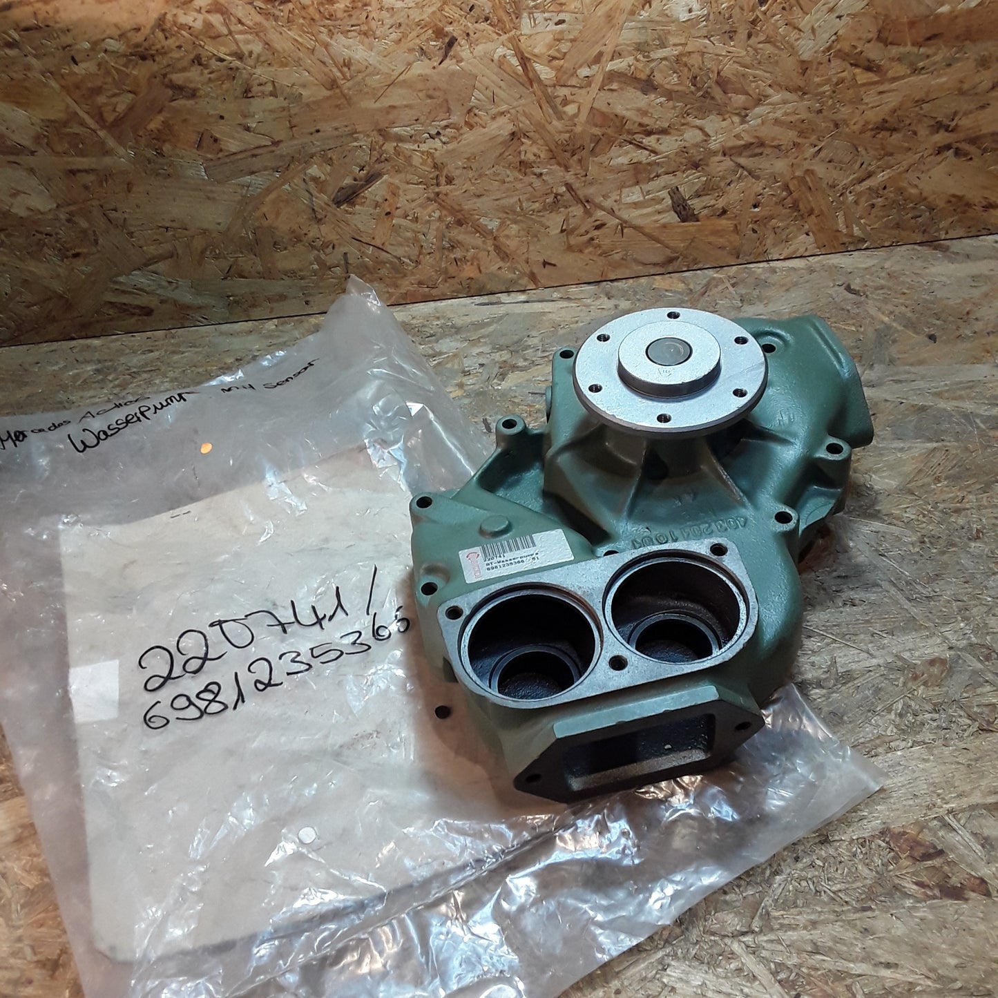 Mercedes Actros Wasserpumpe original Frimatec NEU