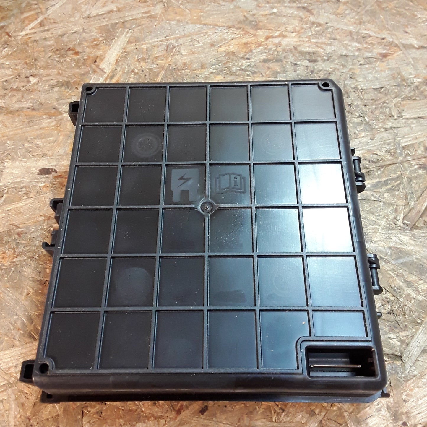 Ford Focus MK4 Sicherungsbox original Ford NEU