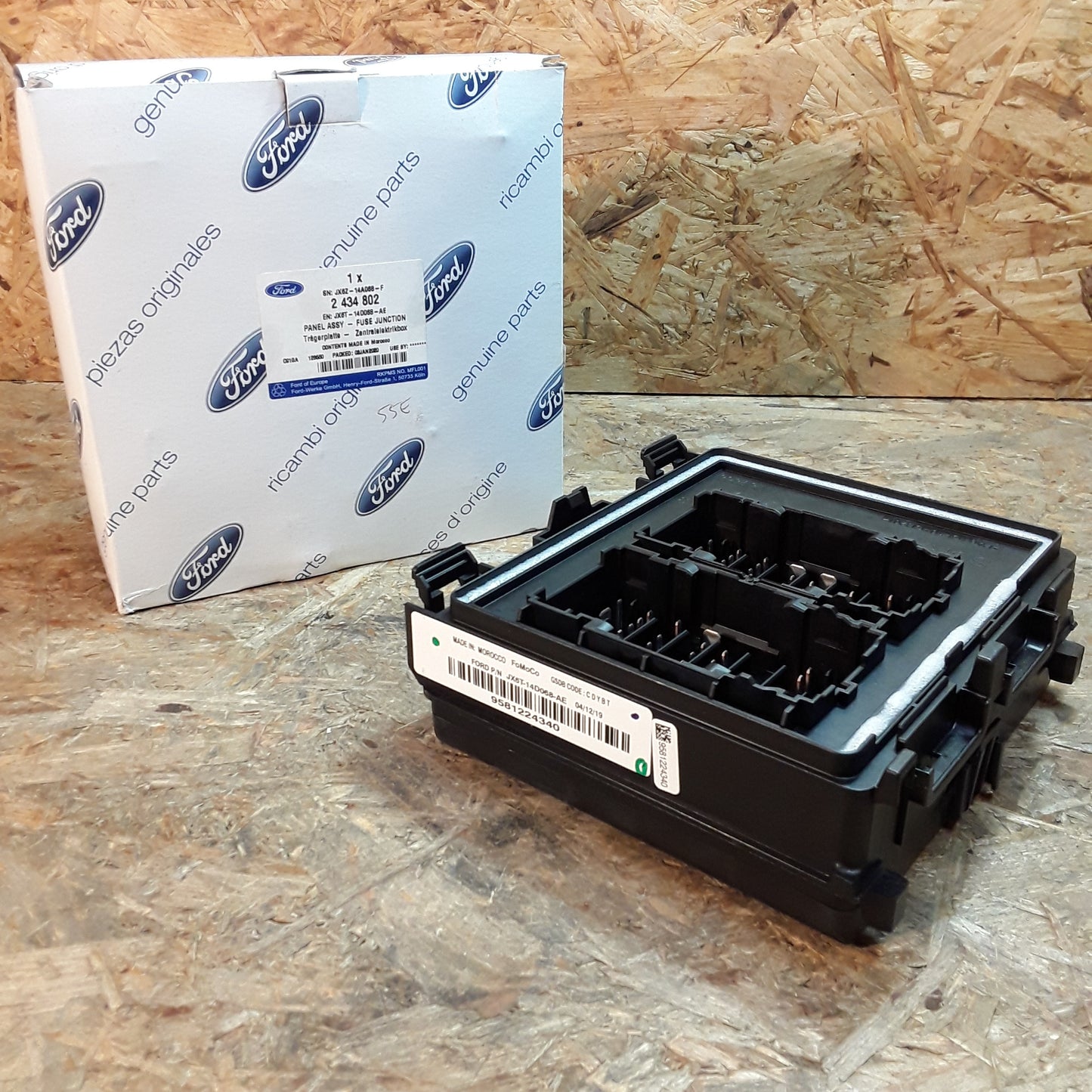 Ford Focus Mk4 Sicherungsbox/ Steuergerät original Ford NEU
