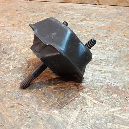 Rekord E Motorlager Motorhalter original GM Opel NEU