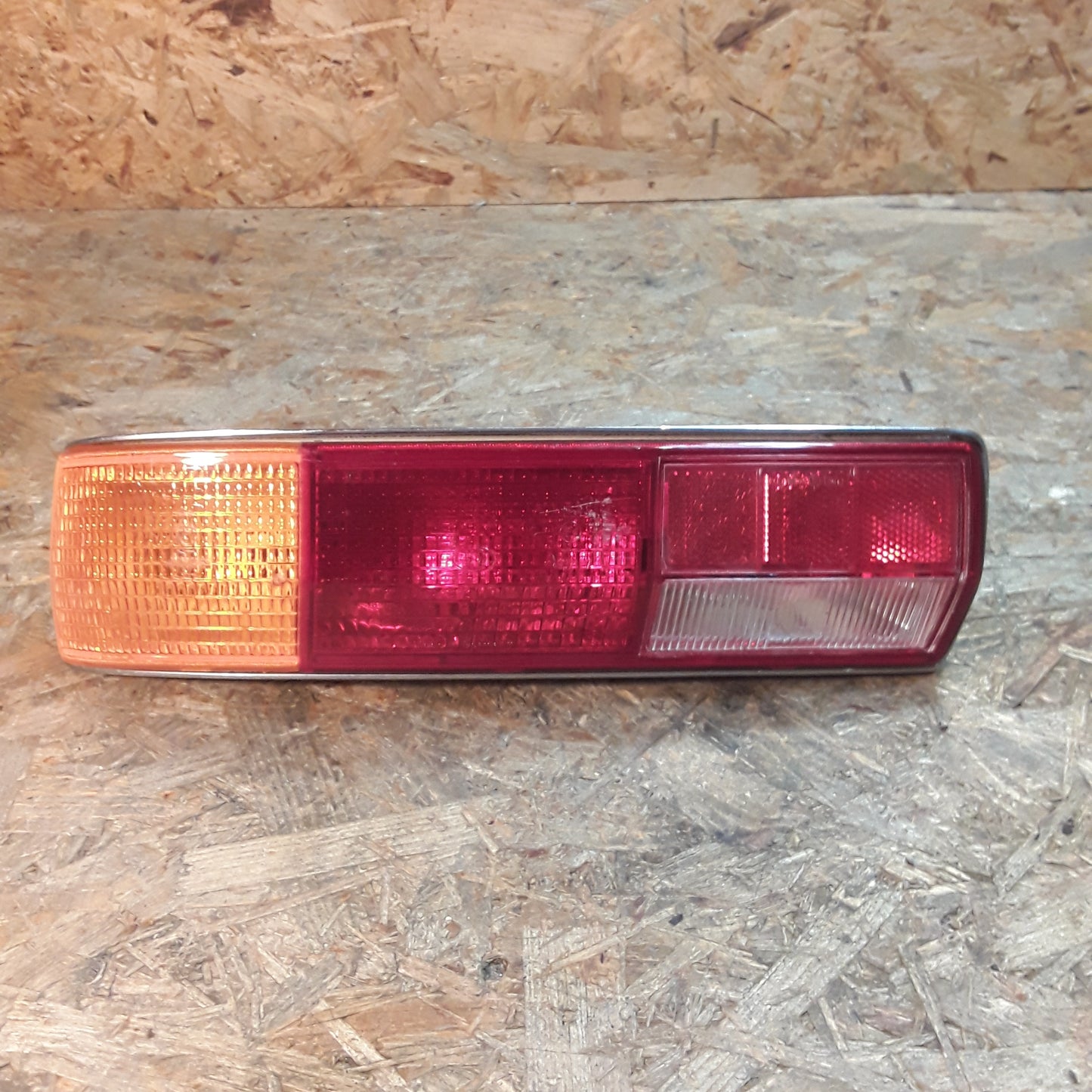 NSU Ro80 Oldtimer Rückleuchte links original Hella NEU (Aus Altbestand)