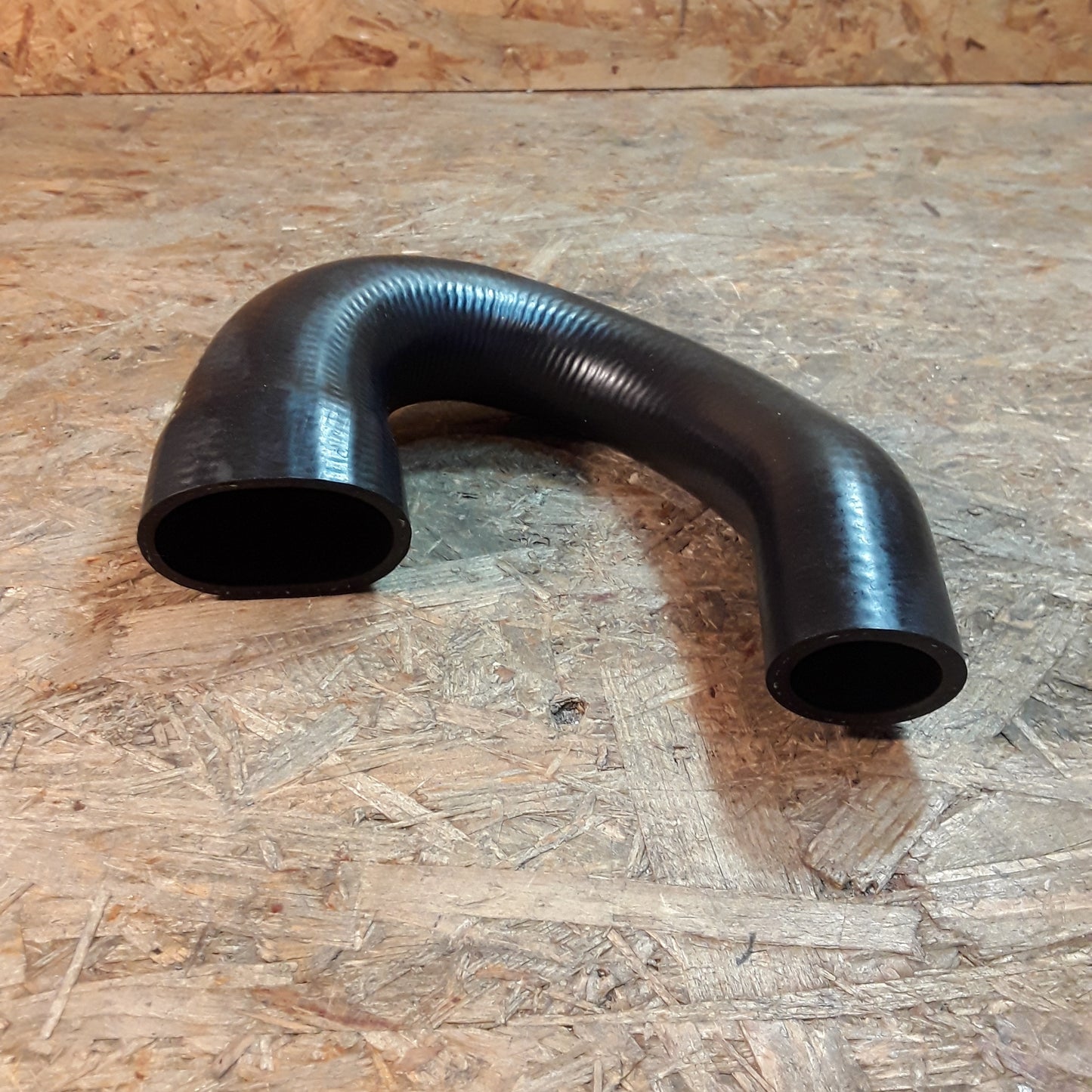 Astra G Zafira A Schlauchbogen Saugrohr an Turbolader original GM Opel NEU