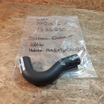 Kadett E Schlauch Einlass an Kühler original GM Opel NEU