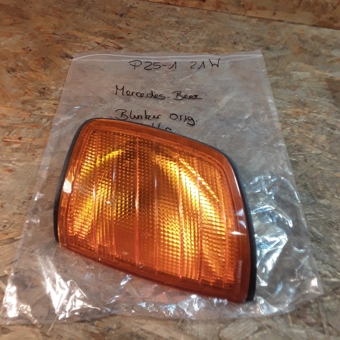 Mercedes-Benz Blinker gelb original Hella NEU
