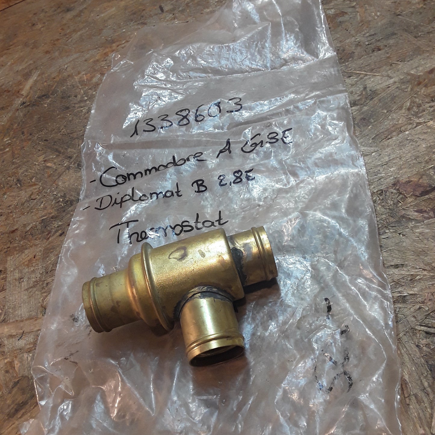 Commodore A GSE Diplomat B 2,8E Thermostat original GM Opel NEU