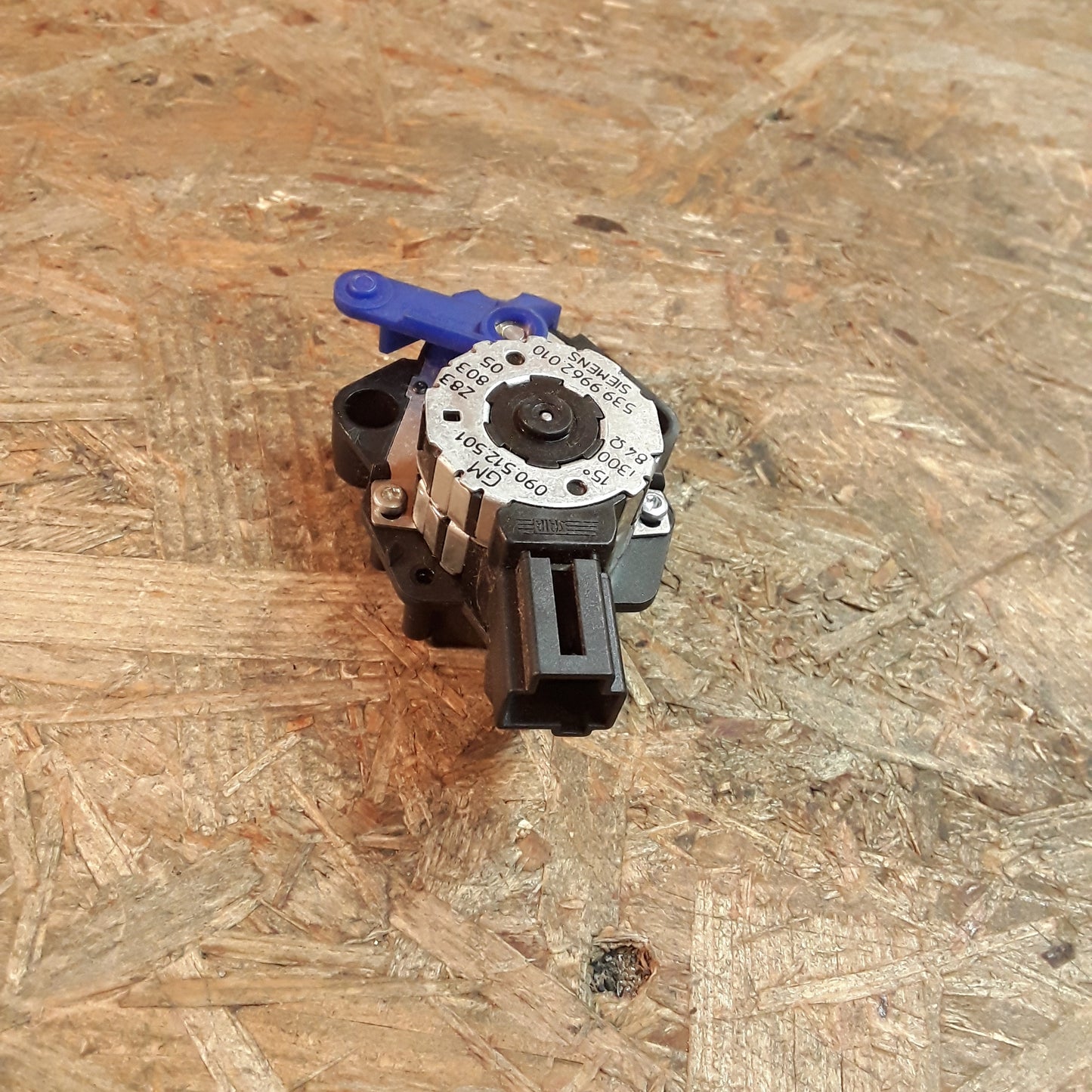 Omega B Caravan Stellmotor Heizung original GM Opel NEU