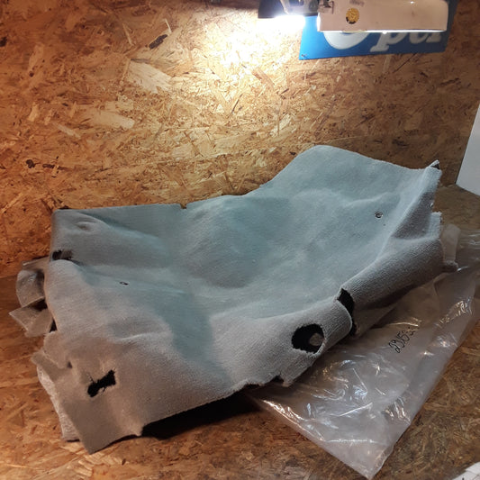 Diplomat Schrägheck/ Stufenheck Bj 87,89 Teppich vorne original GM Opel NEU