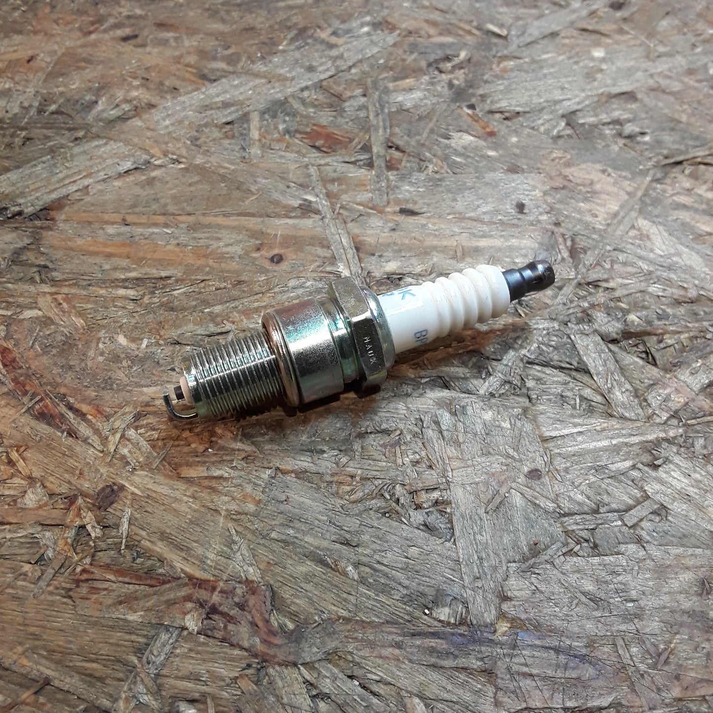 Original NGK Zündkerze