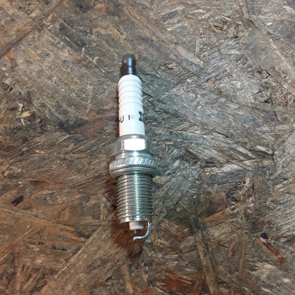 Honda Zündkerze original Denso NEU