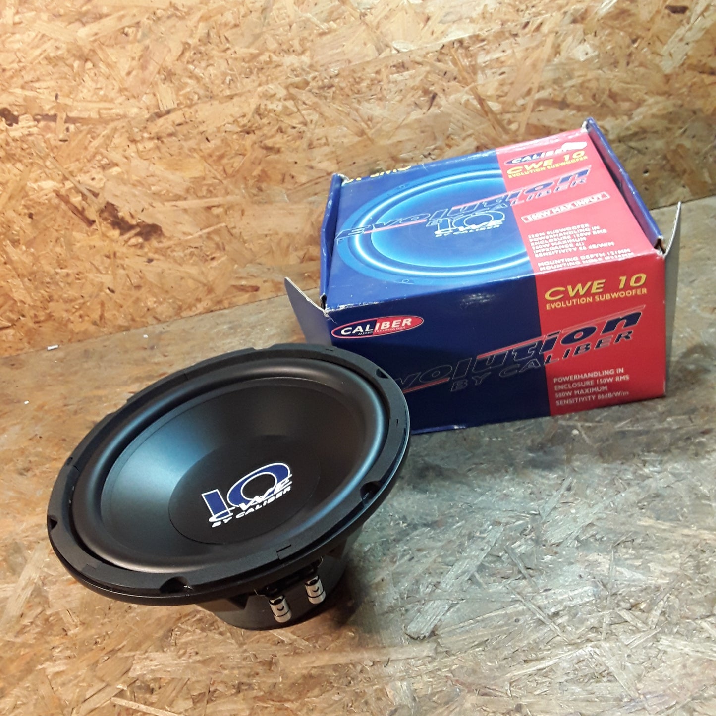 Diverse Fahrzeuge Evolution Subwoofer original Caliber NEU