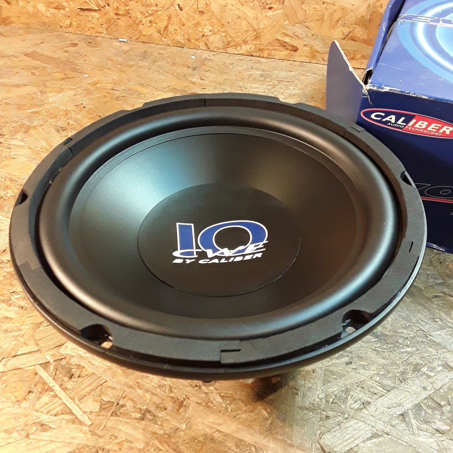 Diverse Fahrzeuge Evolution Subwoofer original Caliber NEU