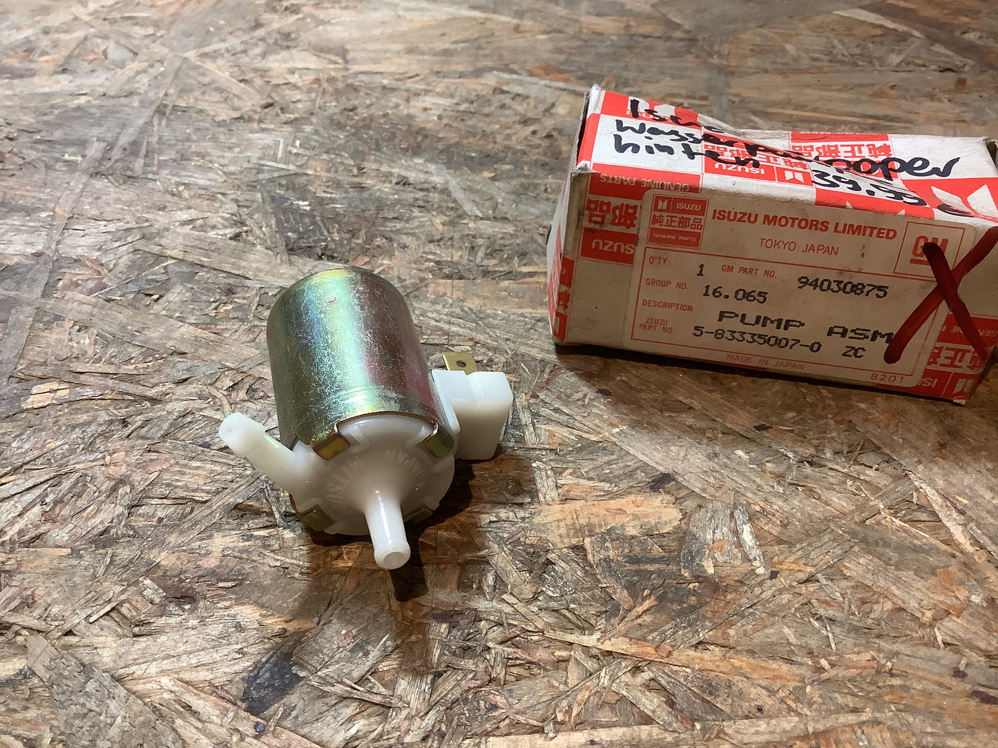 Isuzu Trooper Wasserpumpe hinten Original Isuzu NEU