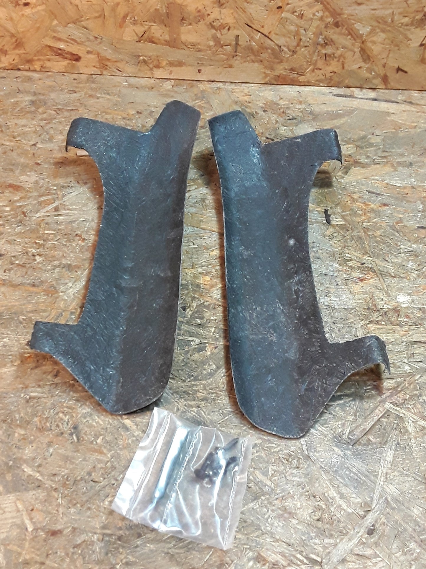 Ford Escort V 90-95 Scheinwerferblenden original Mattig NEU