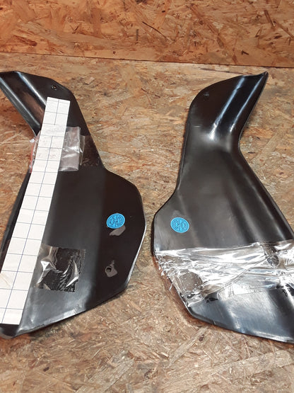 Honda CRX Scheinwerferblenden original Mattig NEU