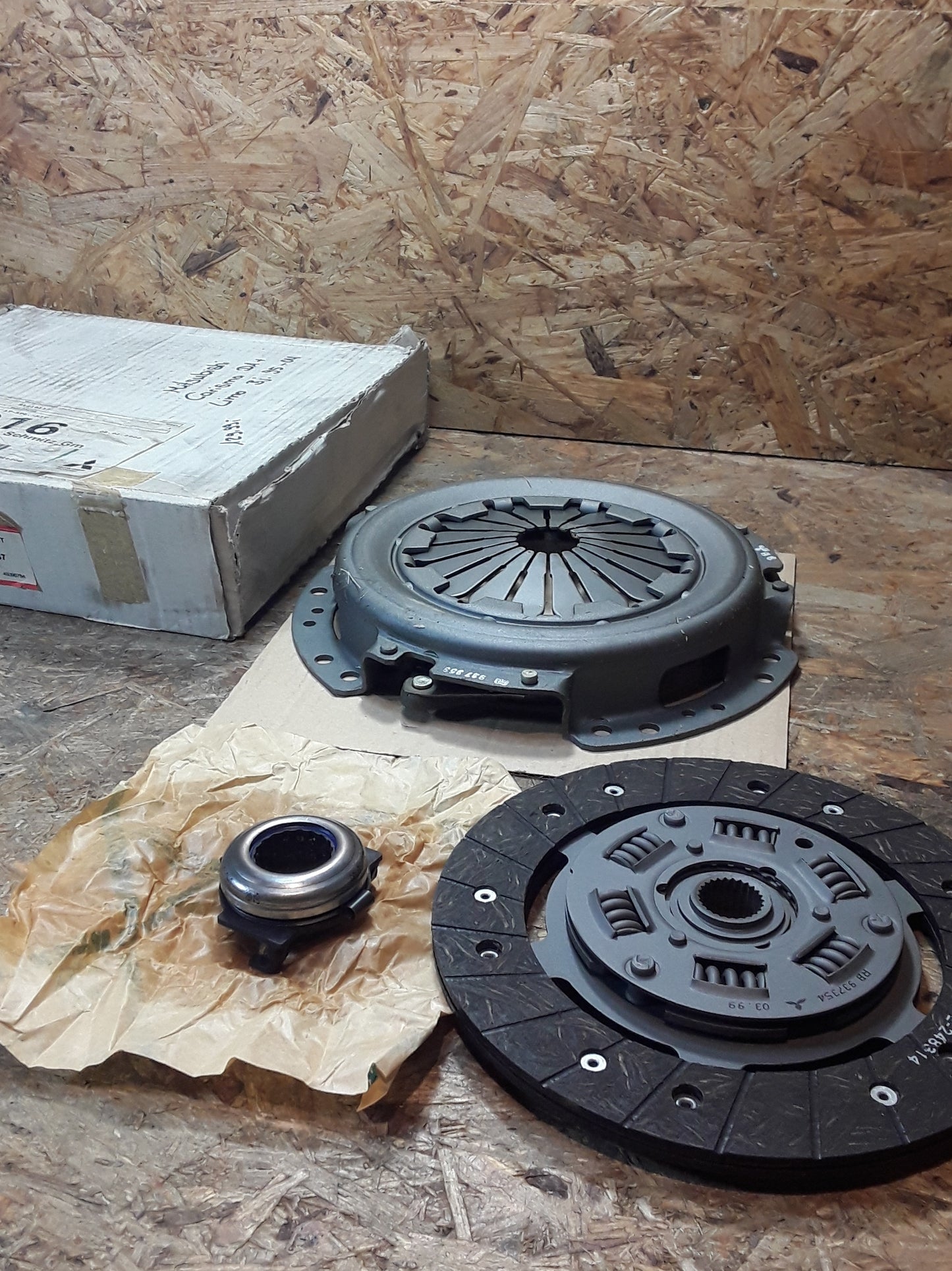 Mitsubishi Carisma DA / Limo zu 95-04 Kupplungssatz original Mitsubishi NEU