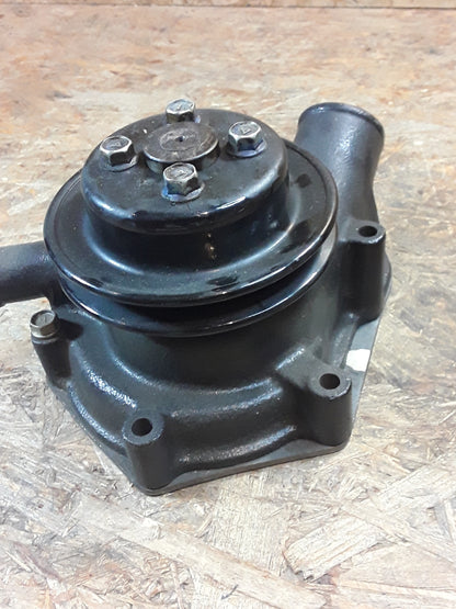Mitsubishi Canter/Fuso/Rosa 4G30 3300ccm Wasserpumpe original Mitsubishi NEU
