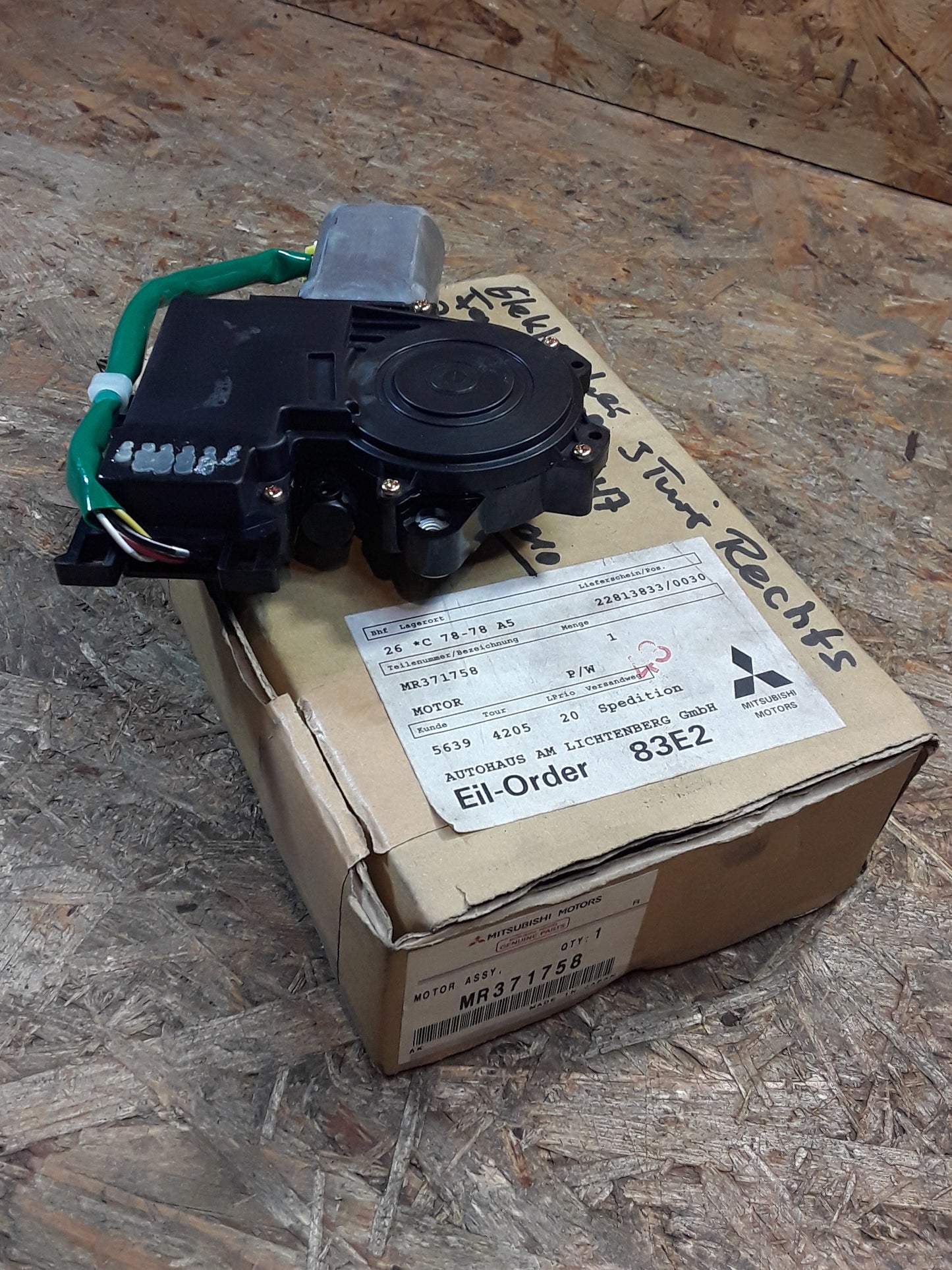 Mitsubishi Pajero Pinin H6/H7 99-07 / JEEP SUV 99-10 Fensterhebermotor rechts original Mitsubishi NEU