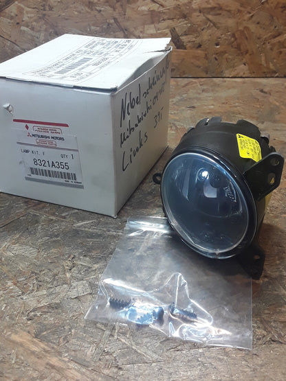 Mitsubishi 04-12 Nebelscheinwerfer links original Mitsubishi NEU